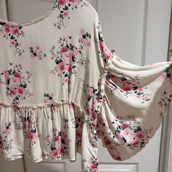 NWT Francesca’s Floral Girls Swing Blouse Size 10 - Picture 2 of 8
